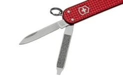 Victorinox Classic SD Precious Alox, Iconic Red 0.6221.401G Swiss Pocket Knife -Knife Shop VT0 6221 401G 03 victorinox
