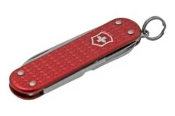 Victorinox Classic SD Precious Alox, Iconic Red 0.6221.401G Swiss Pocket Knife -Knife Shop VT0 6221 401G 05 victorinox