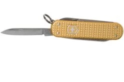 Victorinox Classic SD Precious Alox, Brass Gold 0.6221.408G Swiss Pocket Knife -Knife Shop VT0 6221 408G 03 victorinox